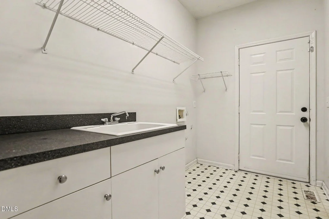 Photo of 122 Vanore Road