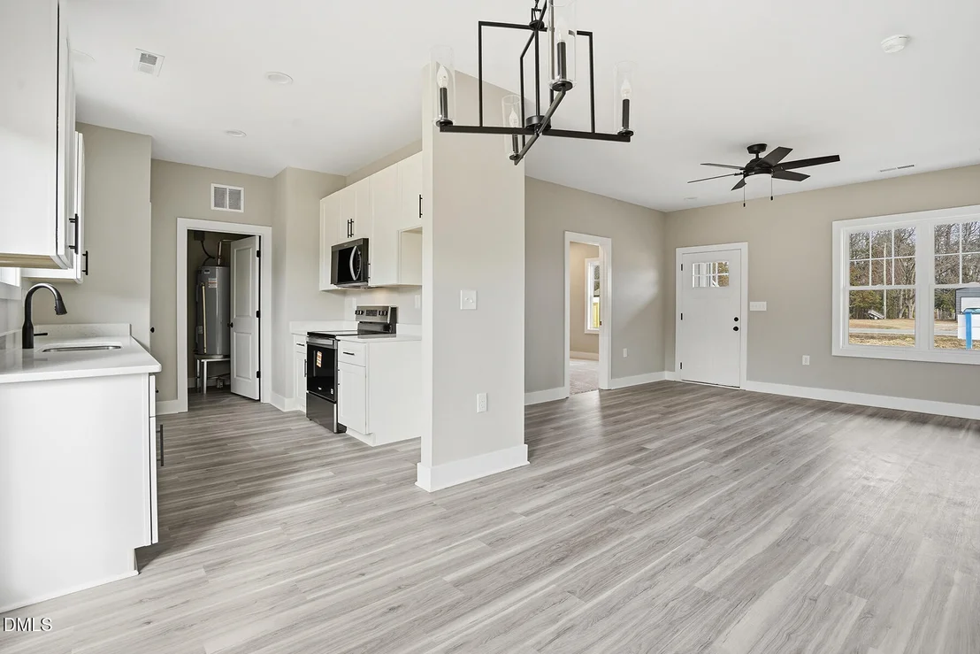 Photo of 1126 Aquilla Road