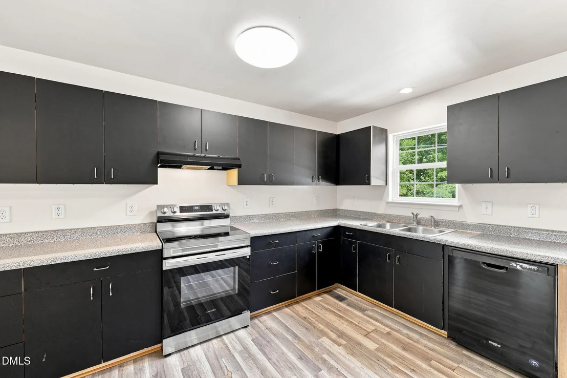 Photo of 323 Tinnin Road
