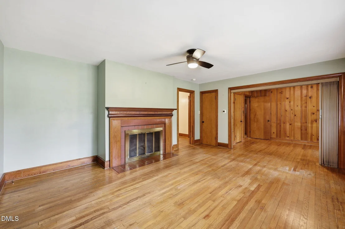 Photo of 213 Pine Tree Road