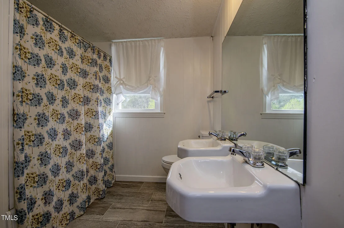 Photo of 1309 Bolling Road