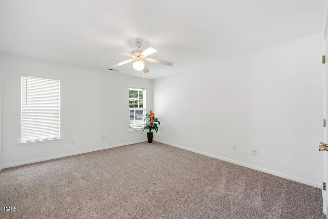 Photo of 514 Walnut Crossing Drive