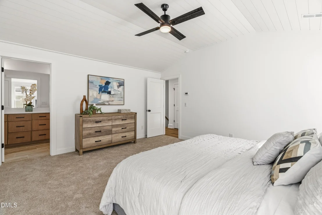 Photo of 722 1/2 Powell Drive