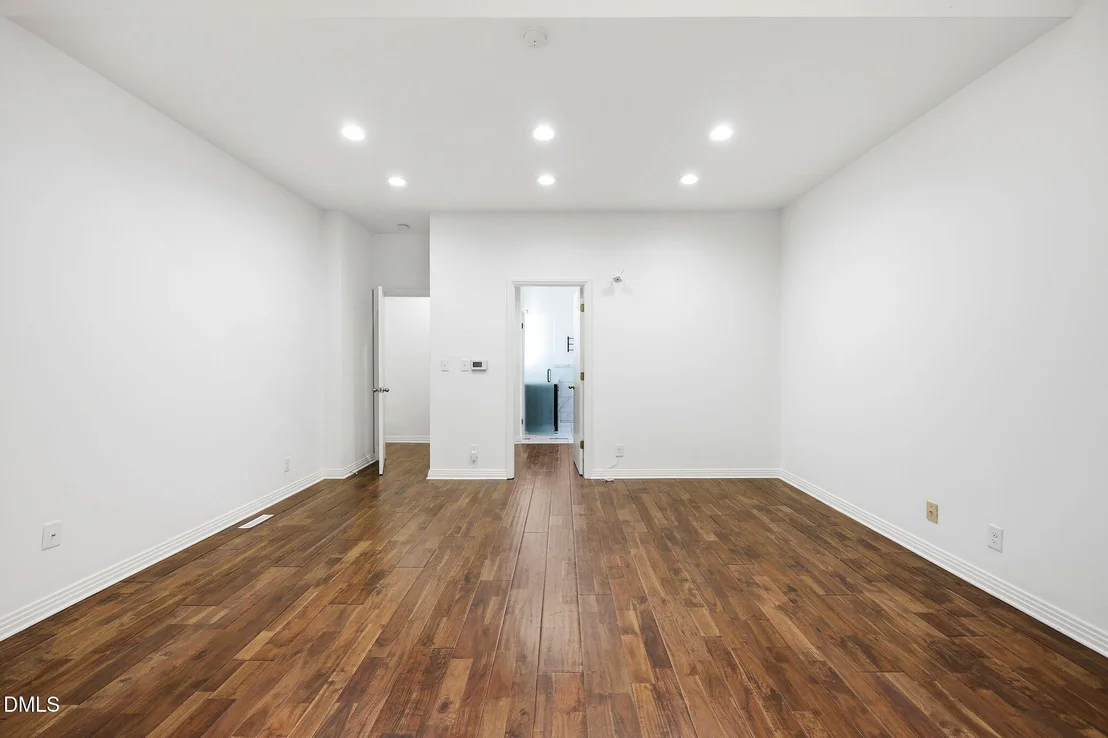 Photo of 910 Tarik Drive