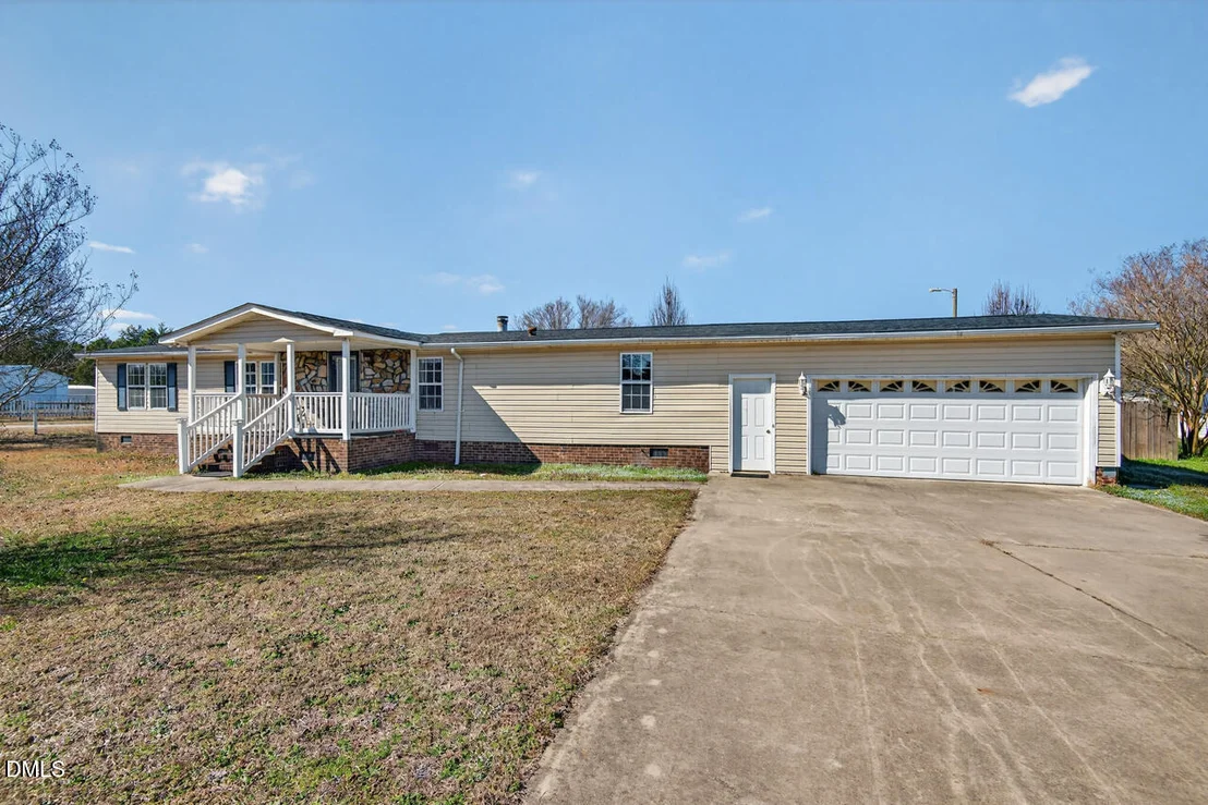 Photo of 1622 Lancaster Road