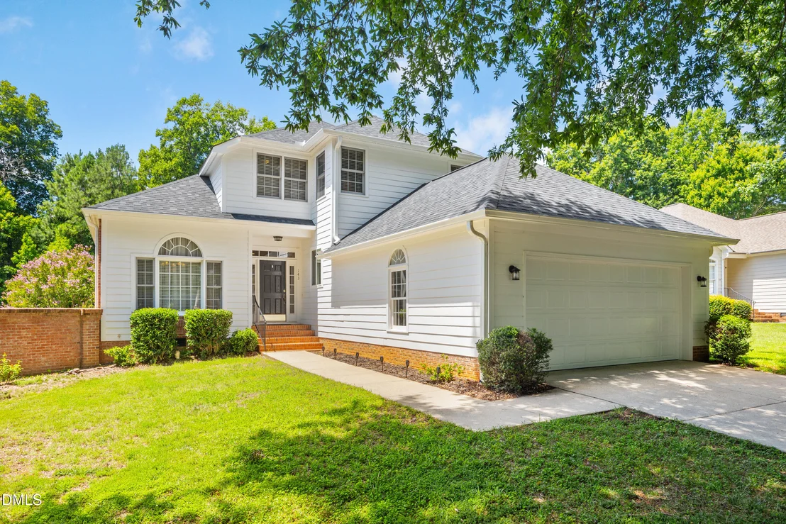 Photo of 143 S Fields Circle