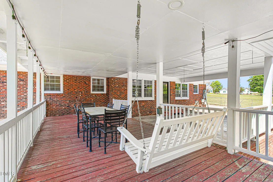 Photo of 1244 Lawndale Drive