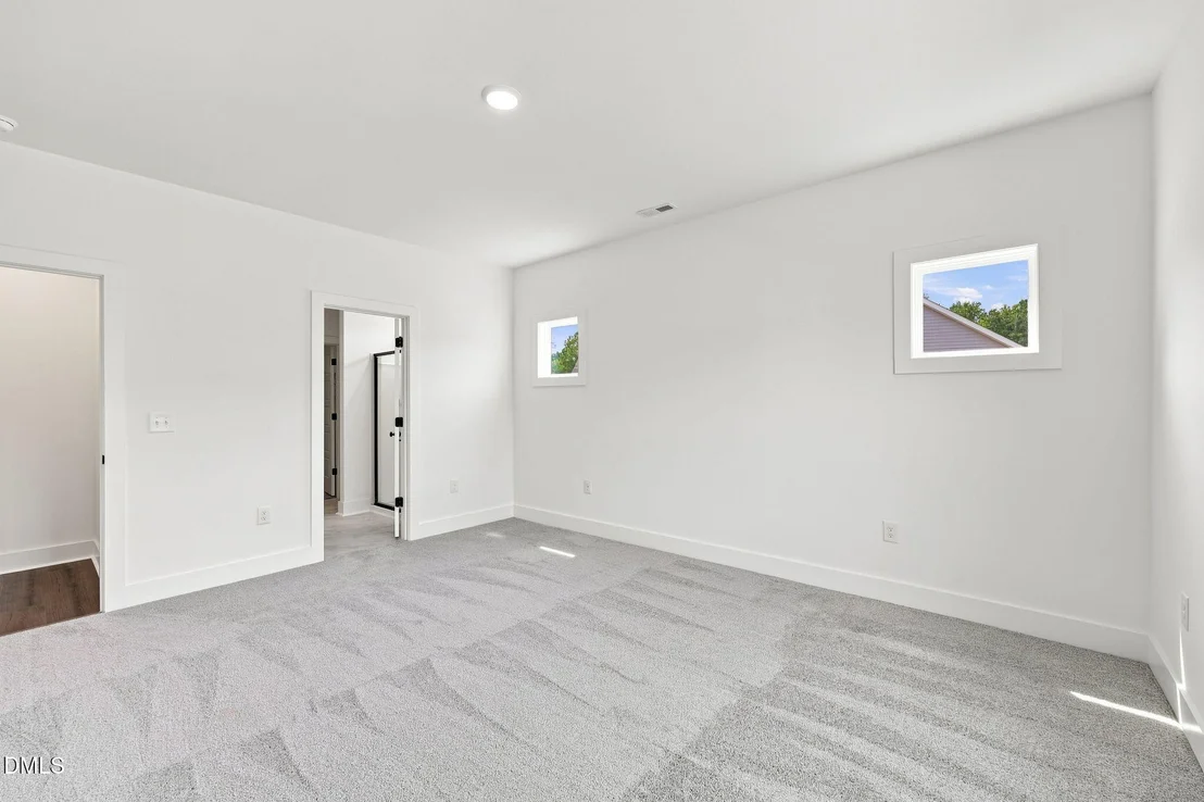 Photo of 16 Loganberry Avenue