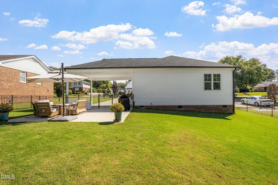 Photo of 318b Crescent Drive