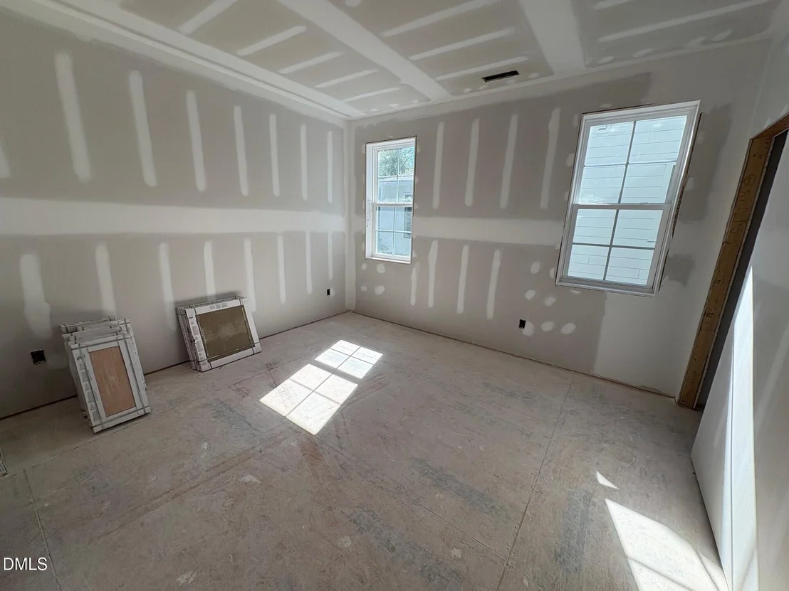 Photo of 916 Marilyn Drive