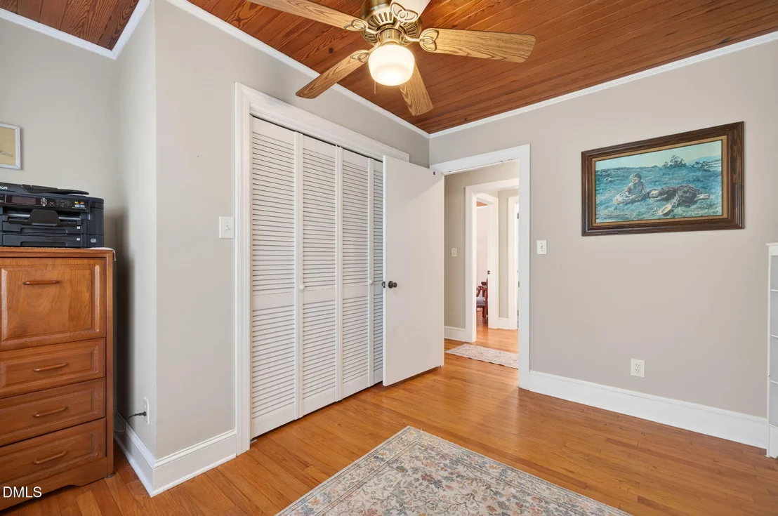 Photo of 1490 Scott Road