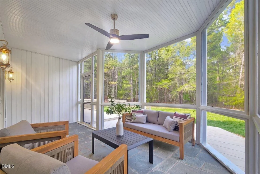 Photo of 419 Eagle Point Road