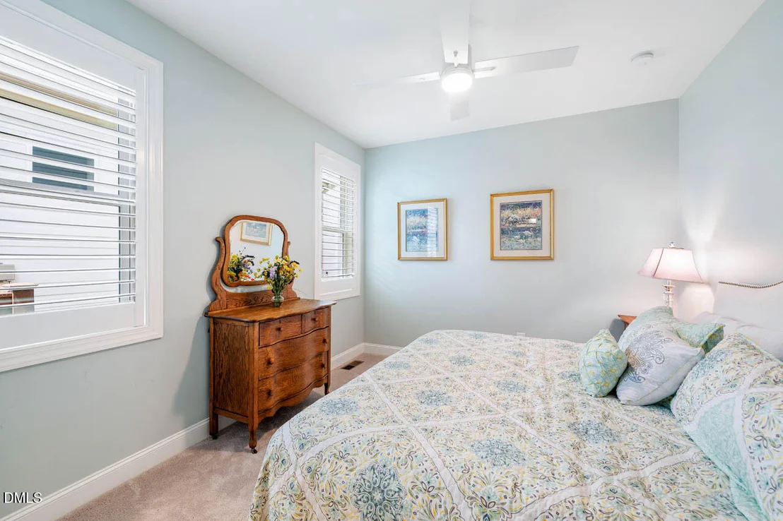 Photo of 136 Post Oak Road