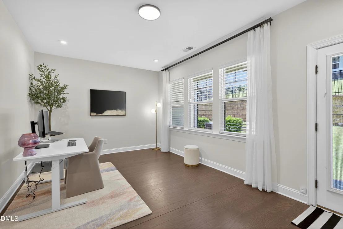 Photo of 1063 Danvers Loop