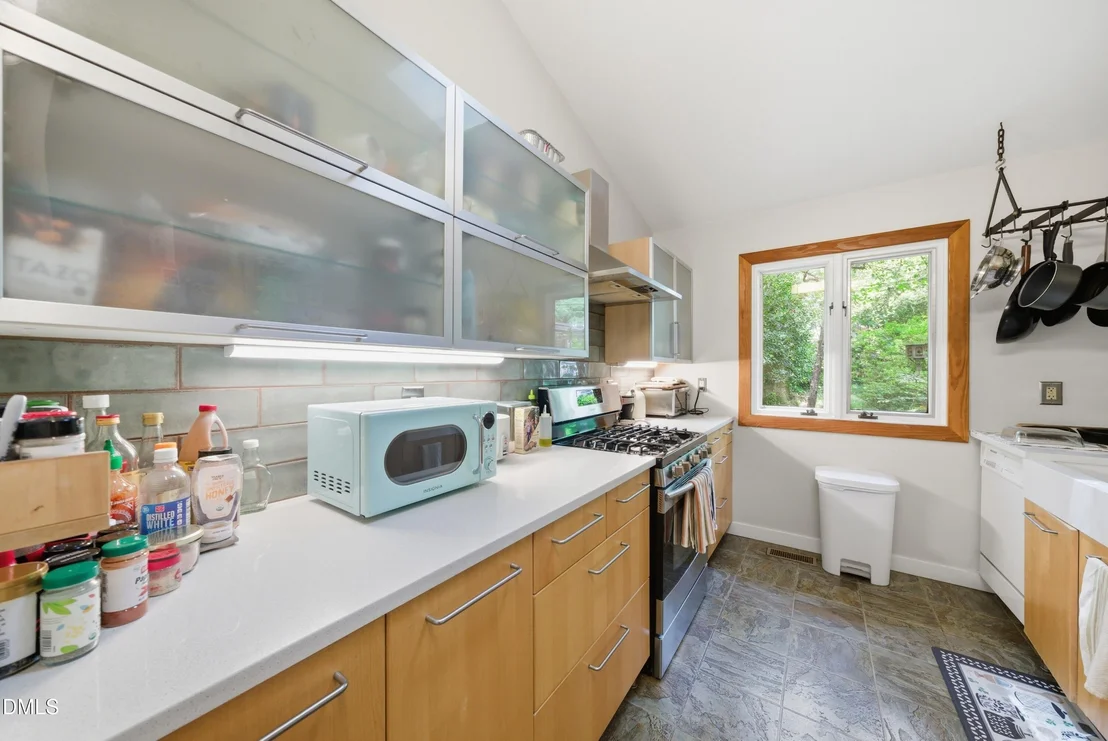 Photo of 16 Davie Circle