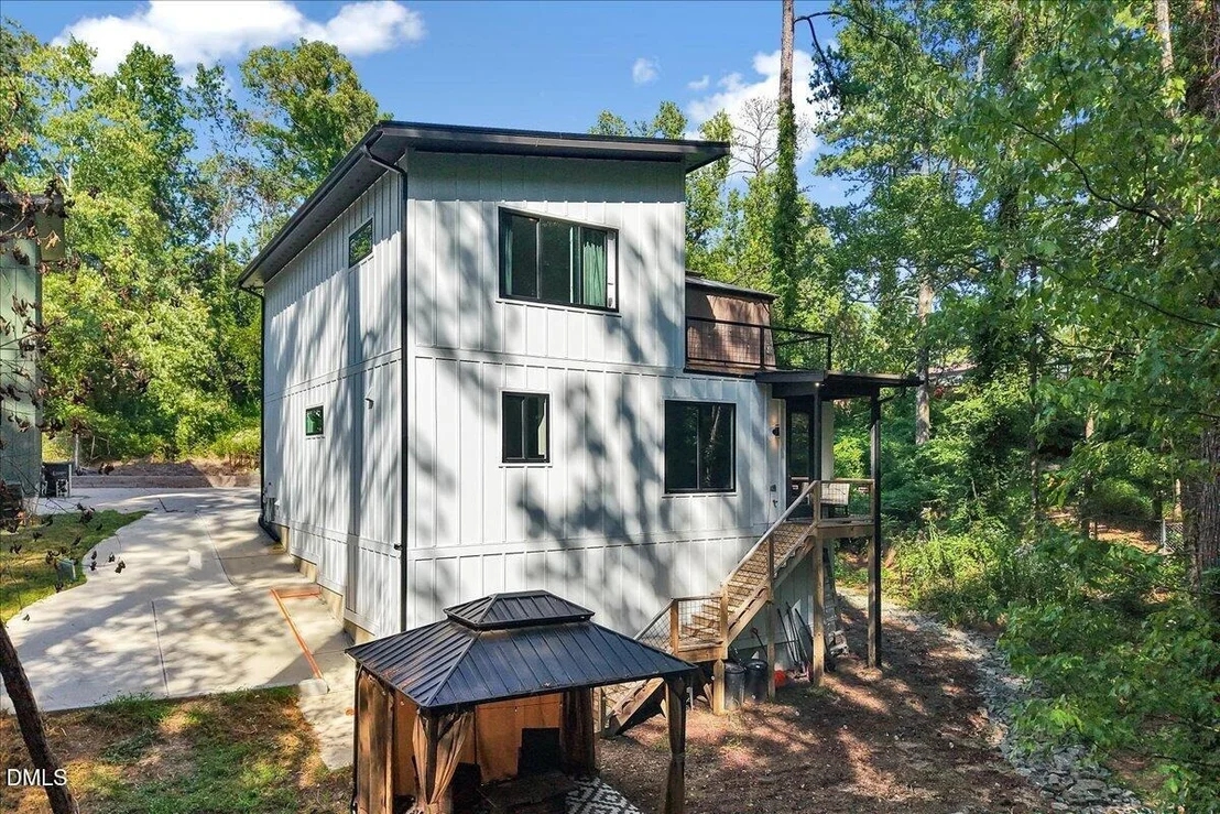 Photo of 2982 Carolyn Drive