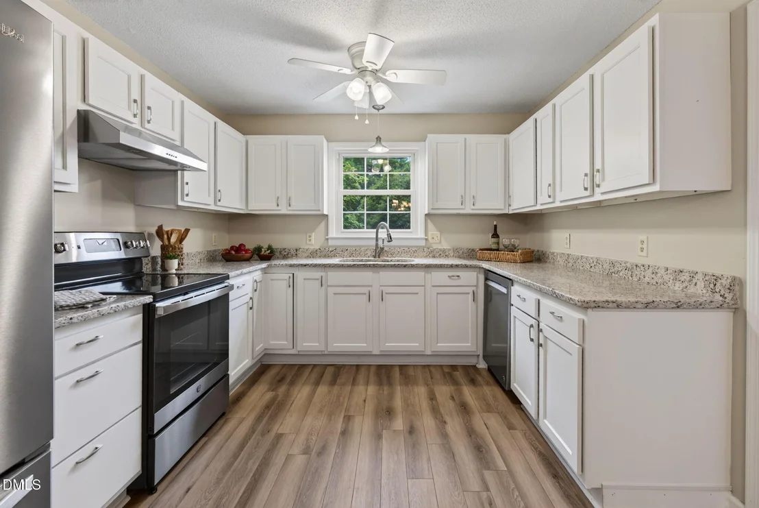 Photo of 63 White Oak Drive