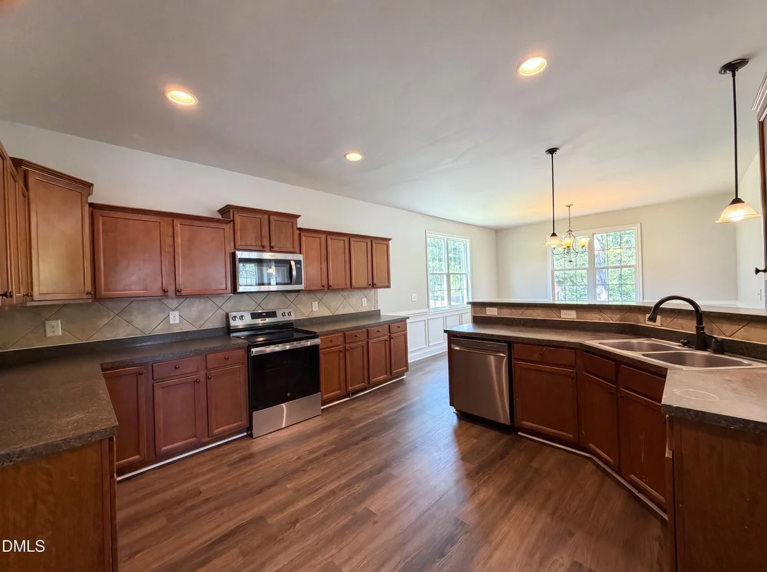 Photo of 858 Omaha Drive