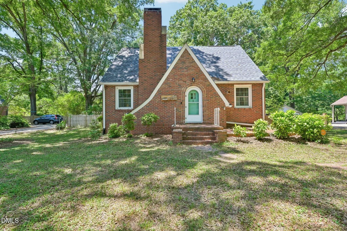Photo of 3016 Hope Valley Road