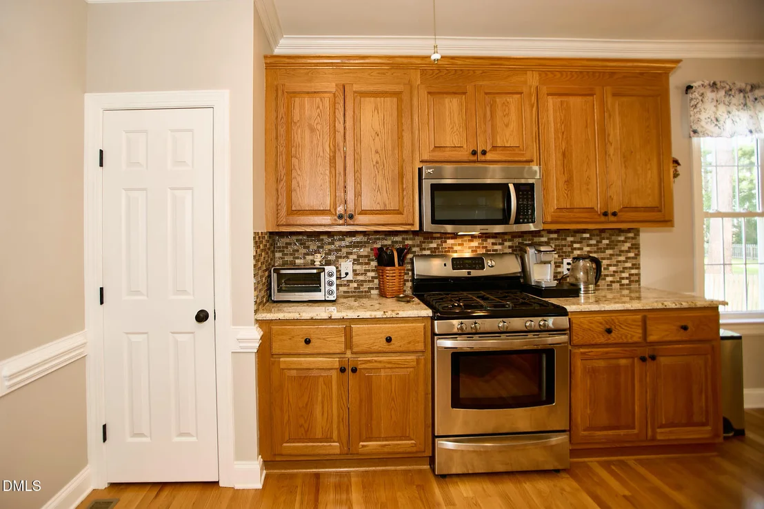 Photo of 4530 Dewfield Drive N