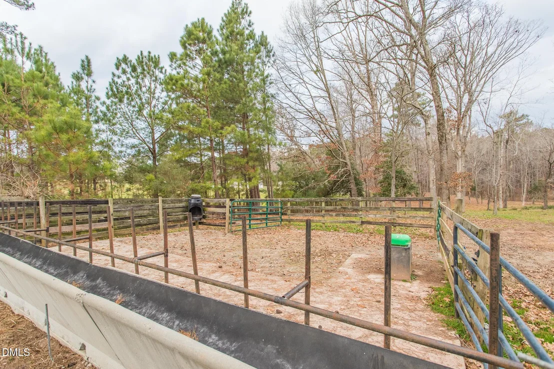Photo of 271 Hawk Road