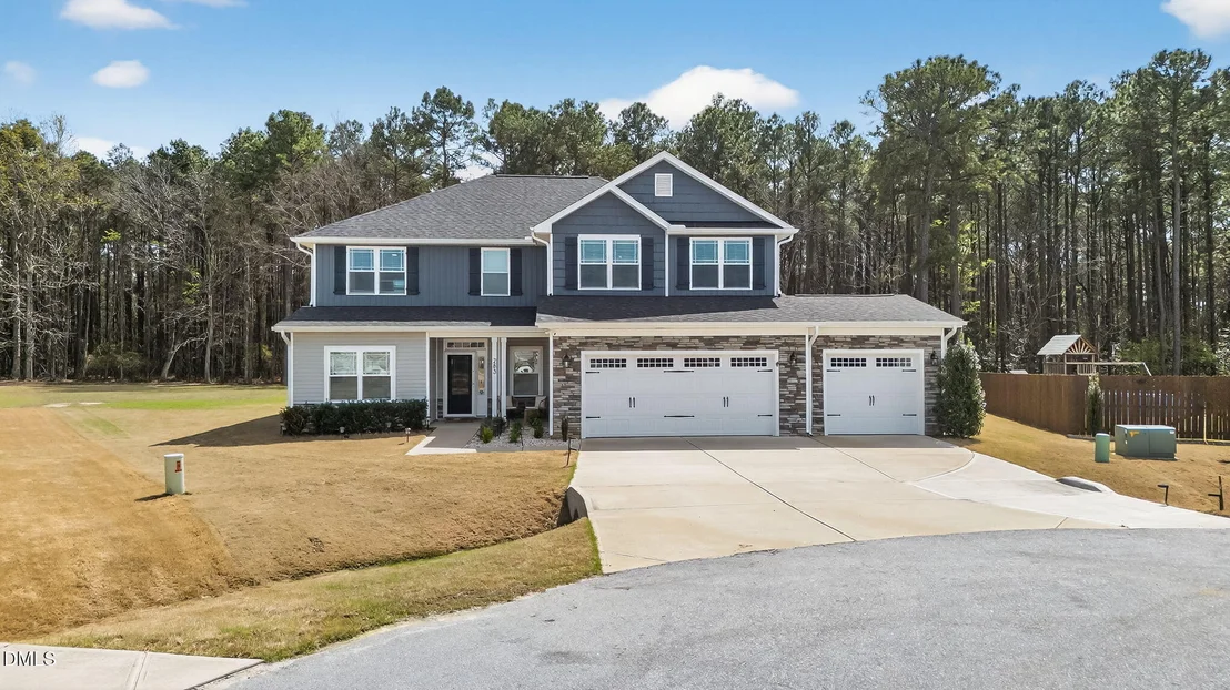 Photo of 283 Raptor Drive