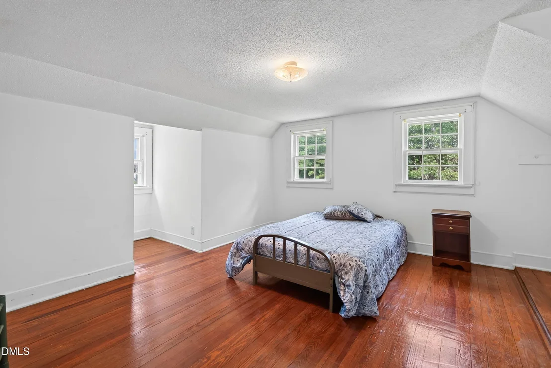 Photo of 4087 Glendale Road