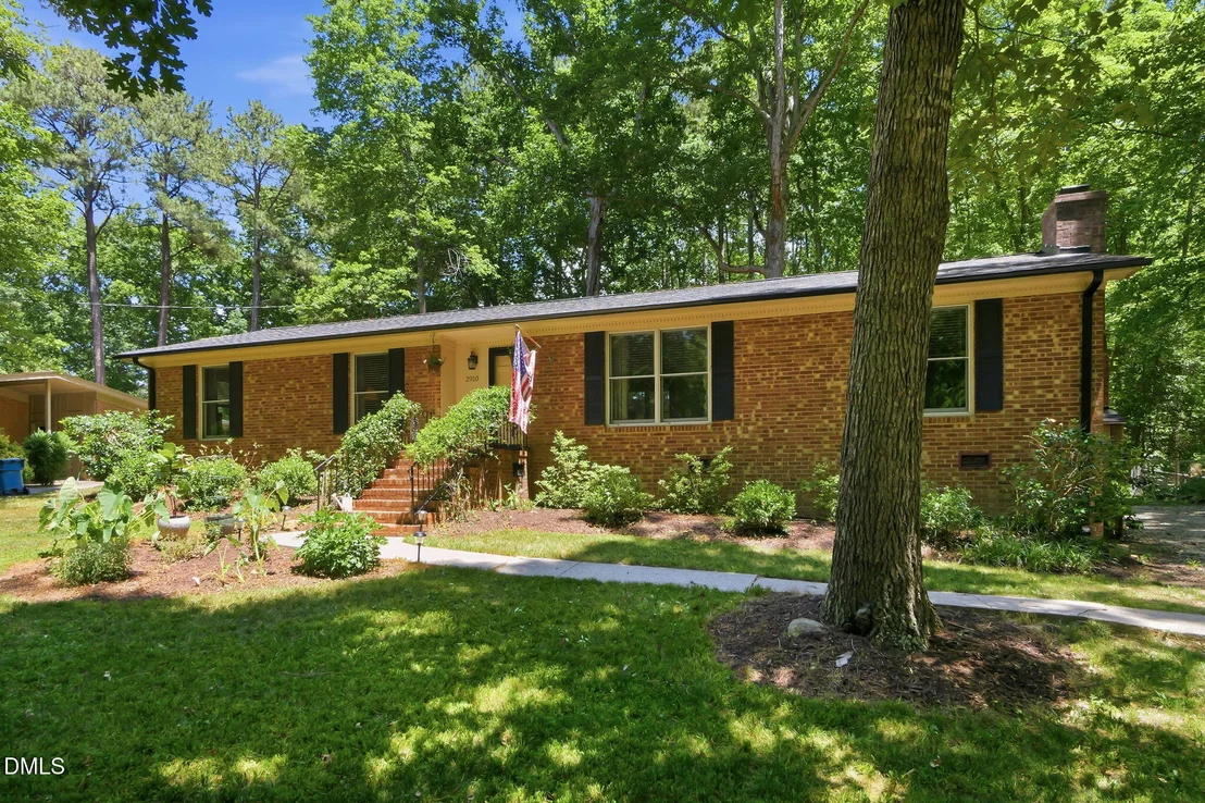 Photo of 2910 Beech Grove Drive