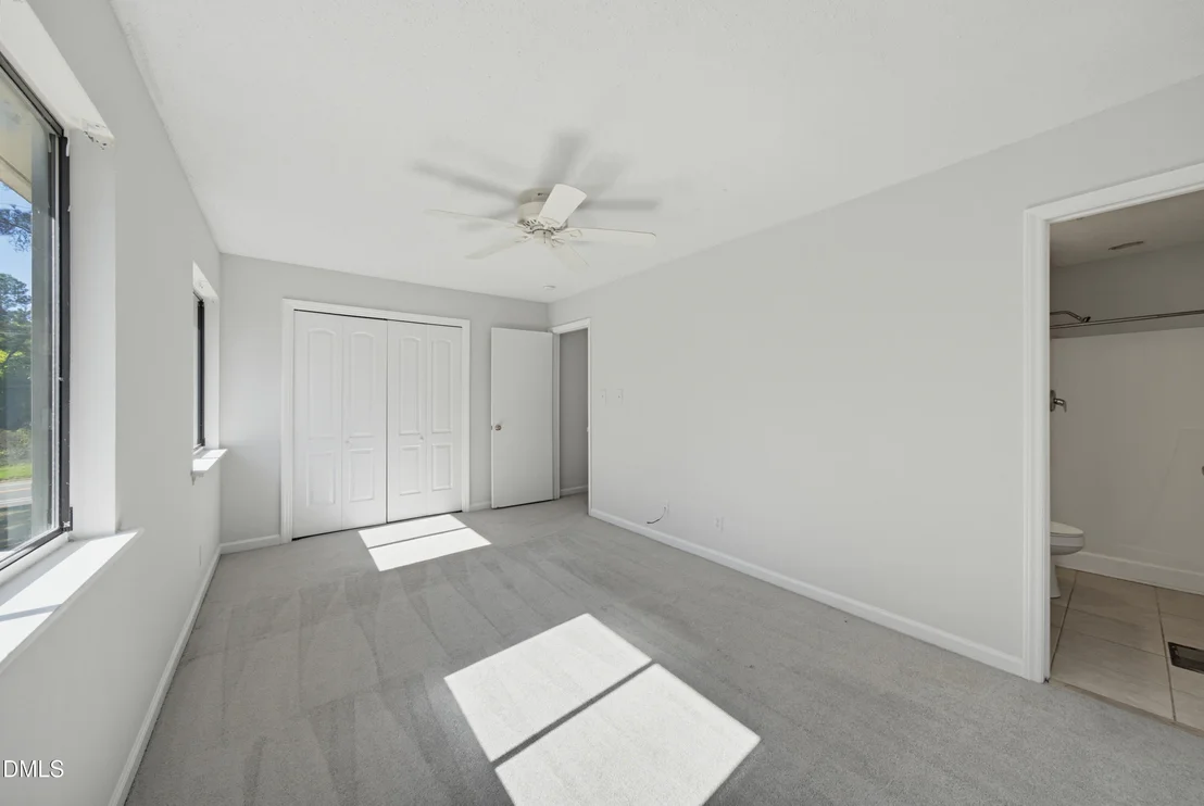 Photo of Unit B at 2402 Stadium Drive