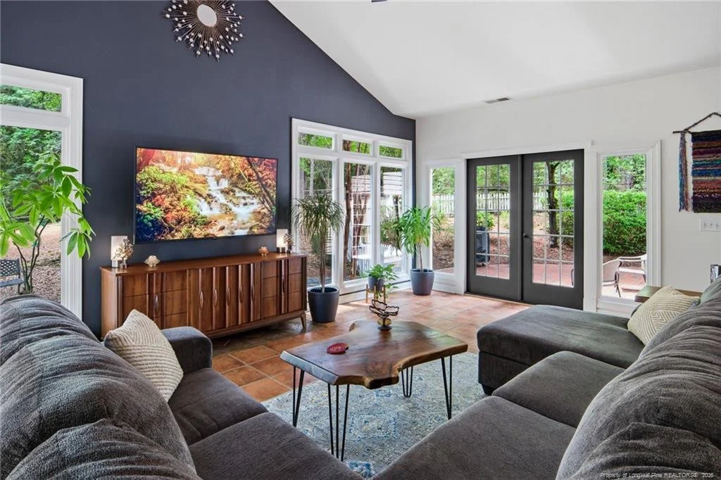Photo of 305 Maples Road