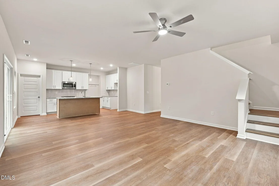 Photo of 709 Crestview Drive