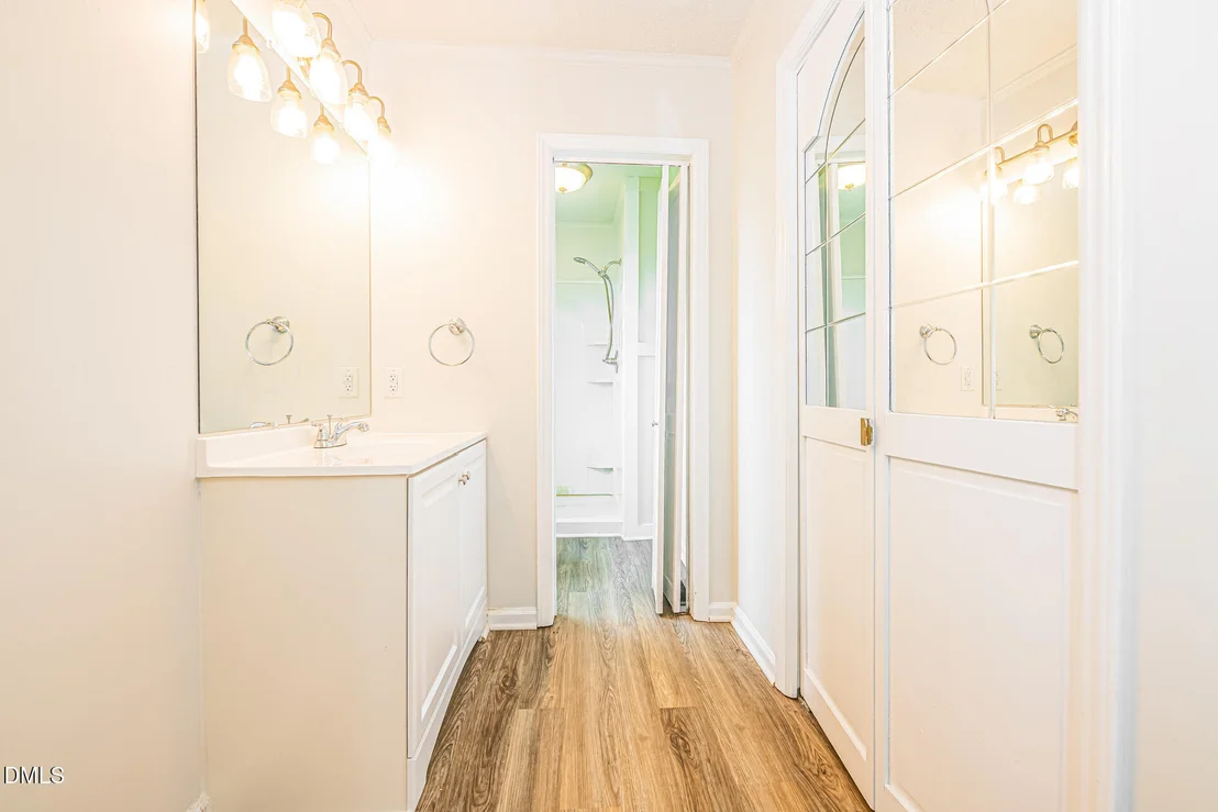 Photo of 2919 Glebe Road