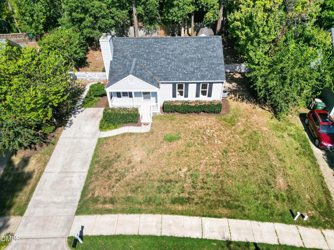 Photo of 208 Crosspine Drive