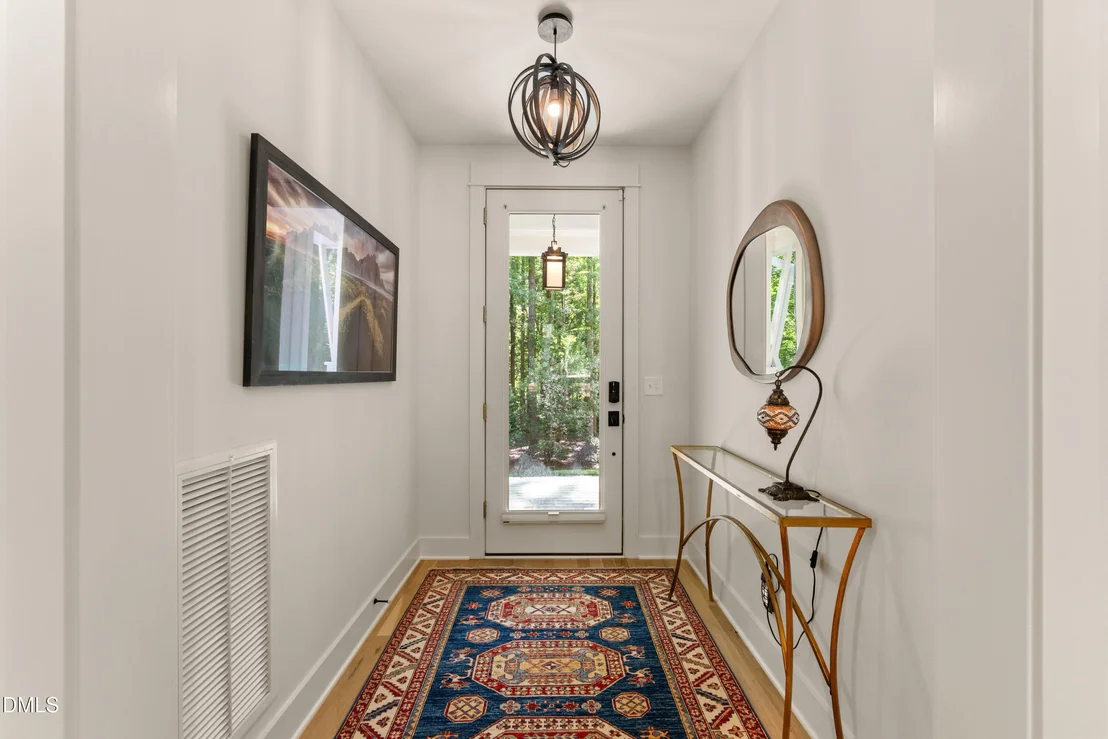 Photo of 565 Erwin Road