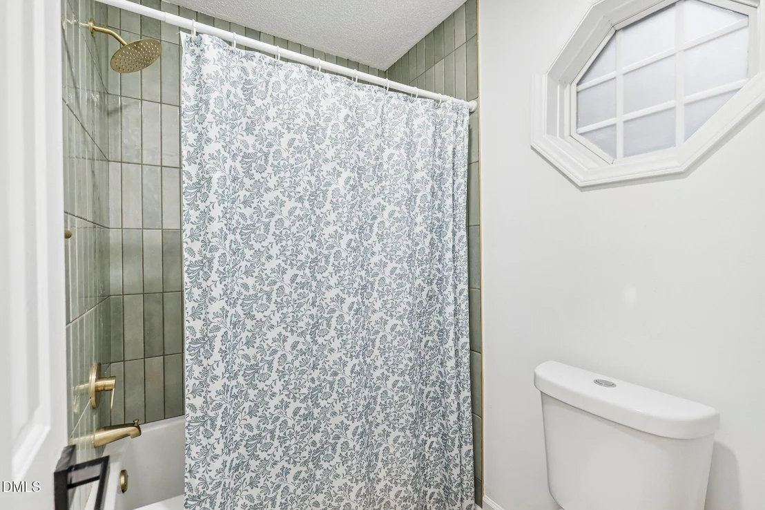 Photo of 8832 Reigate Lane