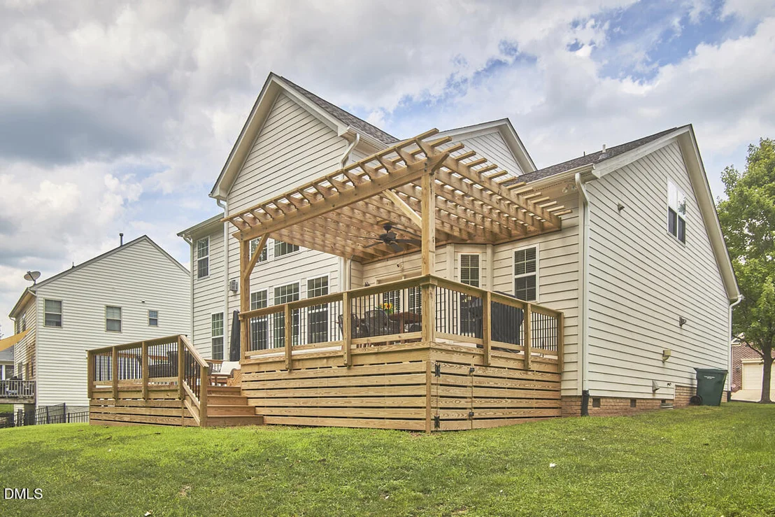 Photo of 2106 Hemlock Hill Drive