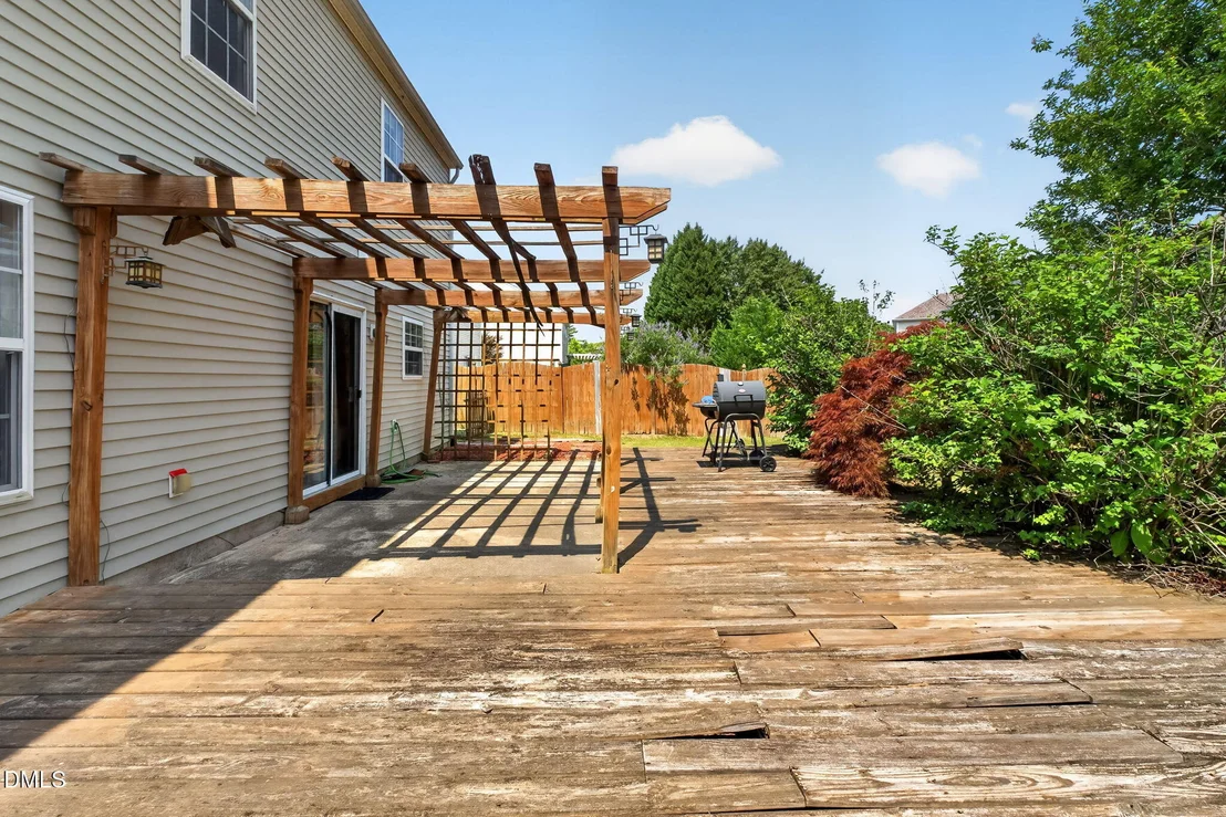 Photo of 1012 Breeze Lane