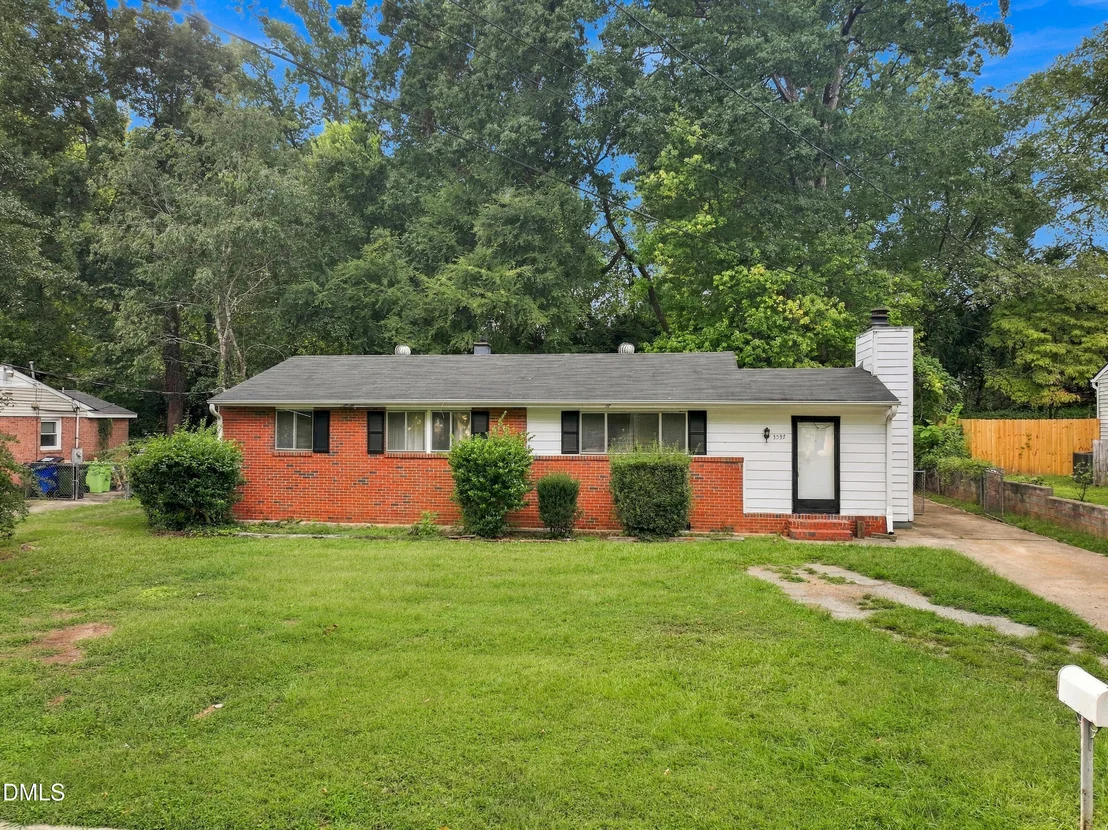 Photo of 3537 Apache Drive
