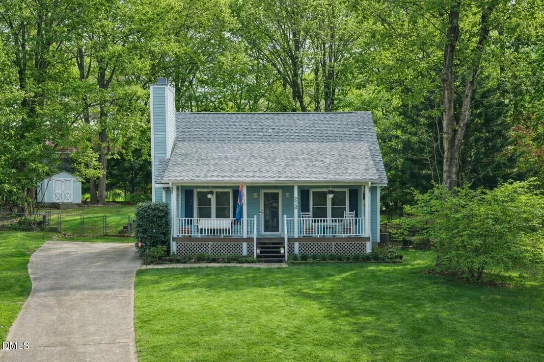 Photo of 212 Esquire Lane