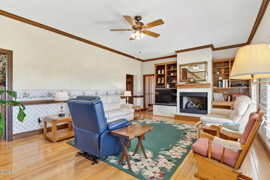 Photo of 1190 Sanders Road
