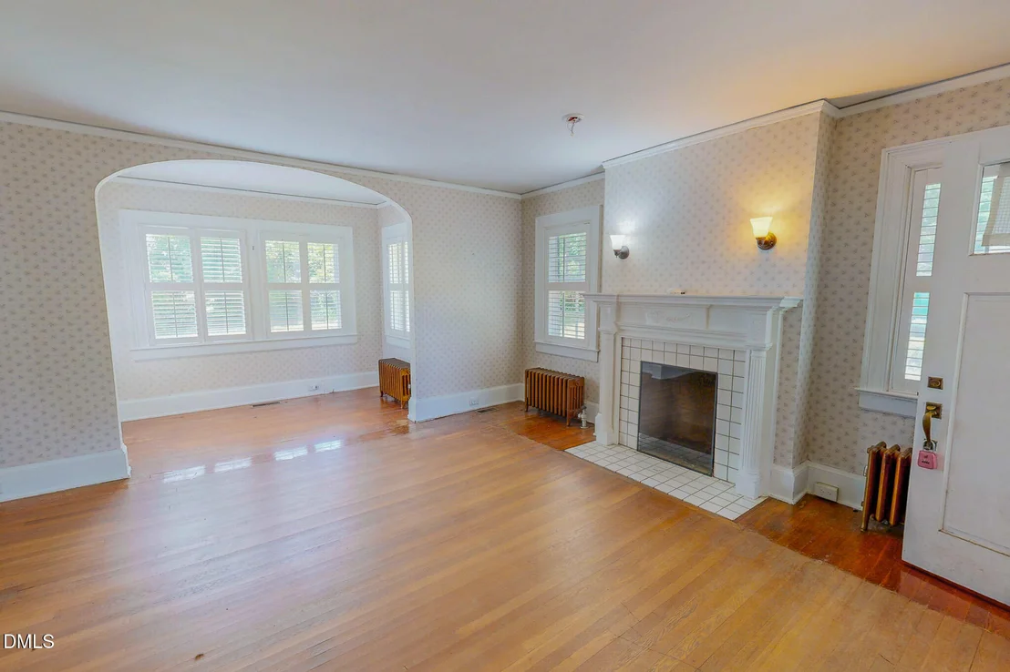 Photo of 208 Forestwood Drive