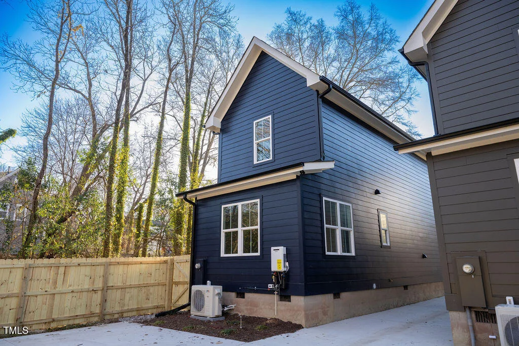 Photo of 1129 Elmo Street
