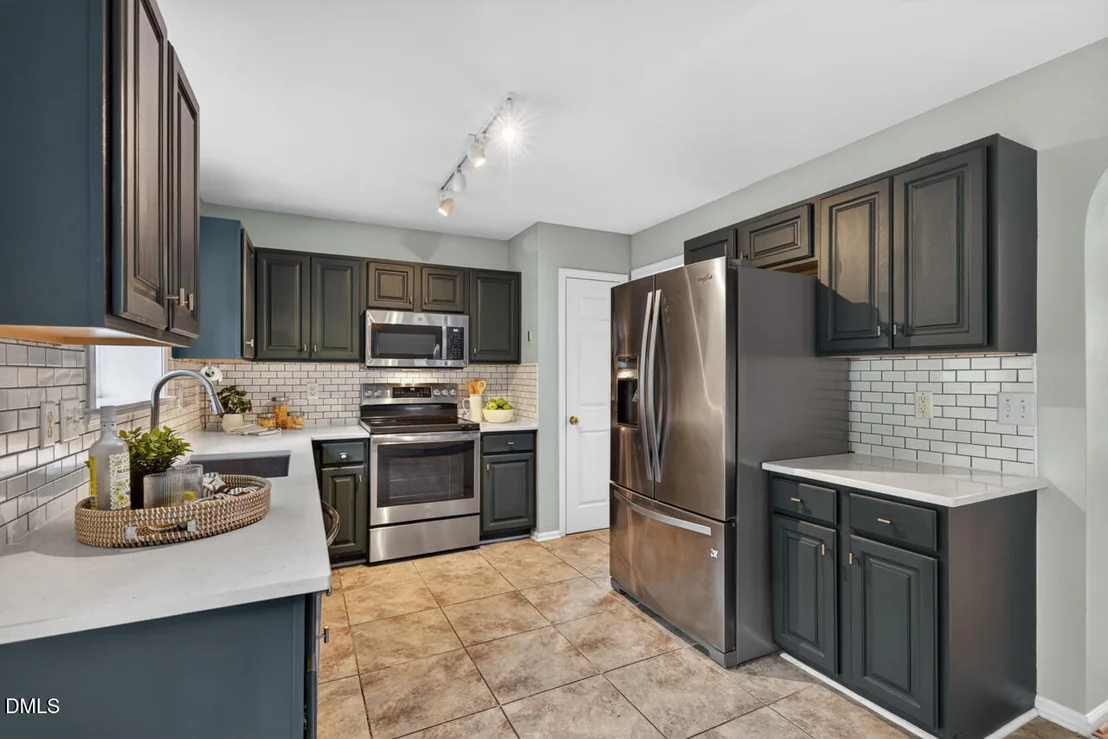 Photo of 2505 Summit Drive