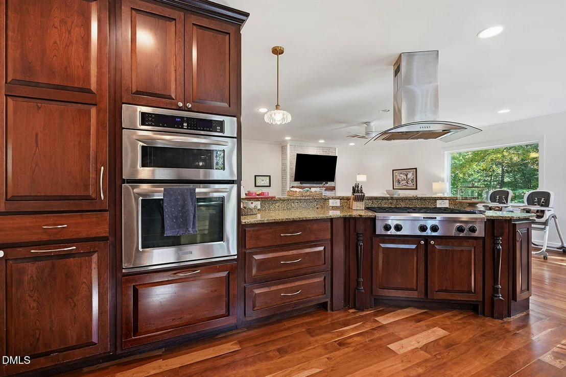 Photo of 415 River Bluff Drive N