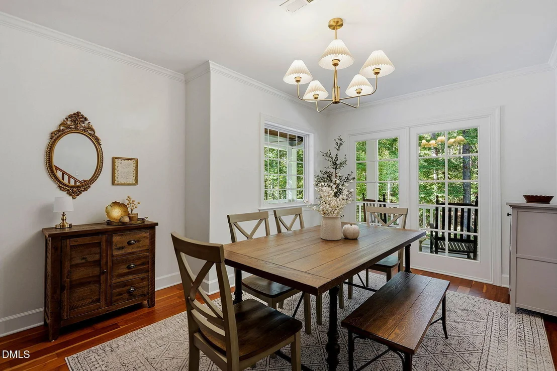 Photo of 415 River Bluff Drive N