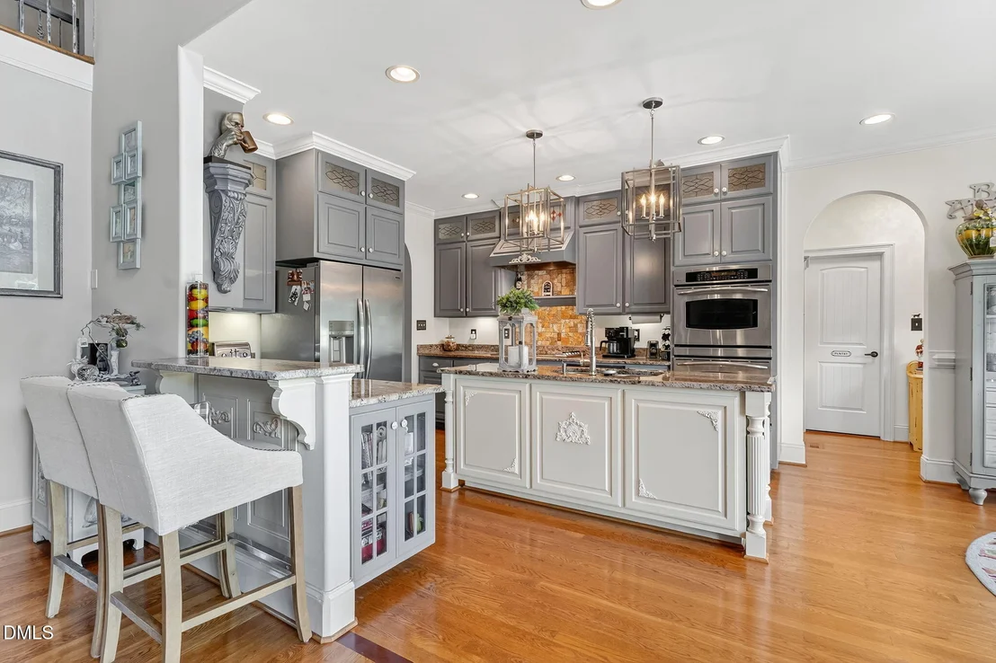Photo of 296 Shoreline Drive