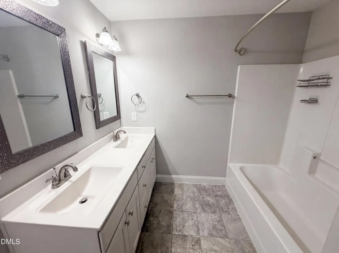 Photo of 2137 Emerald Lane