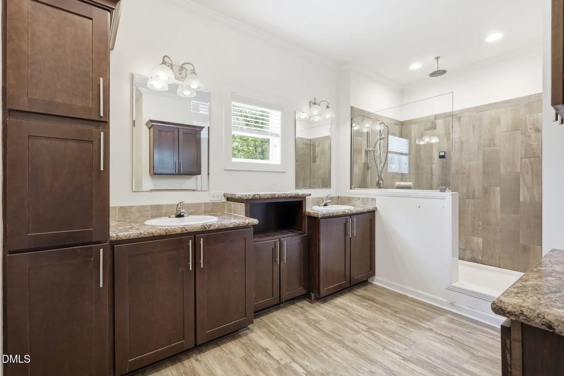 Photo of 150 Horton Circle
