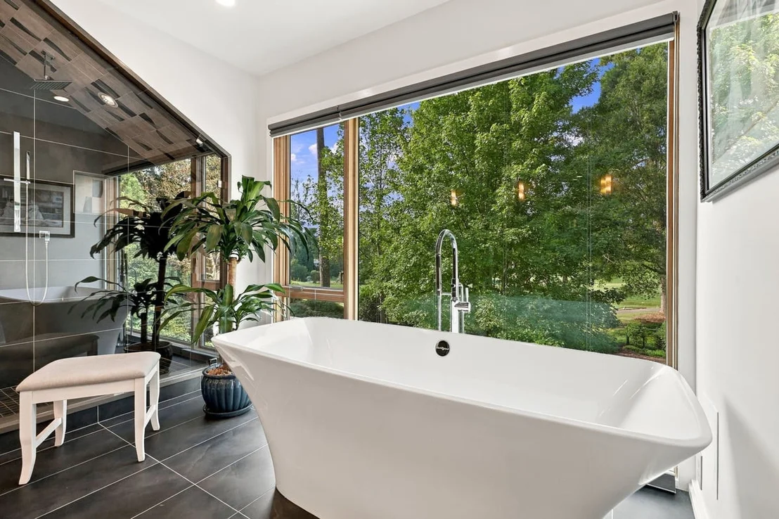 Photo of 3007 Surrey Road
