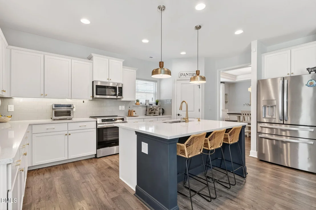 Photo of 283 Raptor Drive
